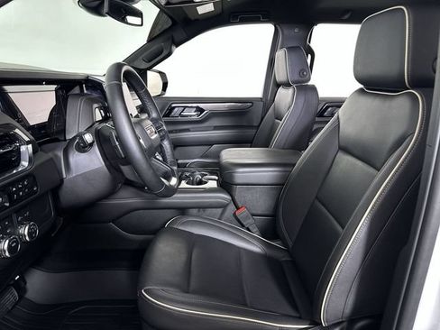 Used 2025 GMC Yukon Elevation AWD/4WD image 20