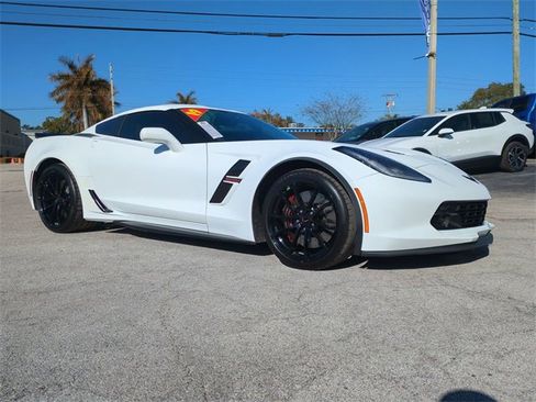 Used 2019 Chevrolet Corvette Grand Sport image 2