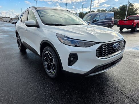 New 2026 Ford Escape Platinum w/ Premium Technology Package image 7