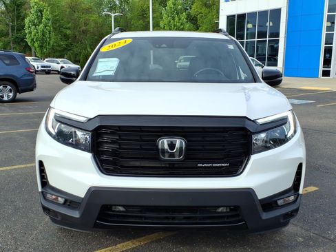 Certified 2024 Honda Passport Black Edition image 2