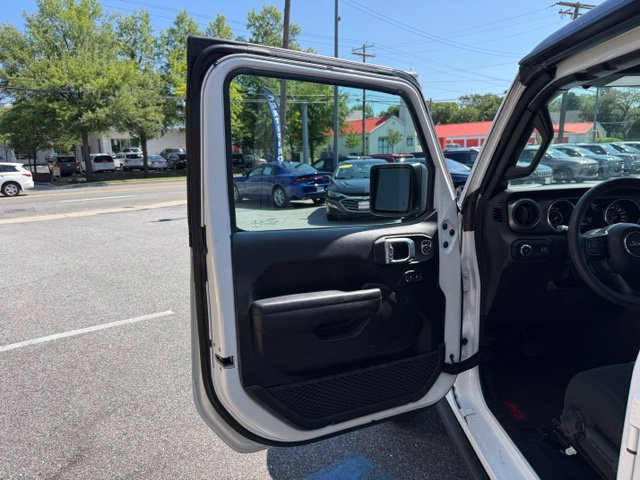 Used 2023 Jeep Wrangler Unlimited Sport AWD/4WD image 24