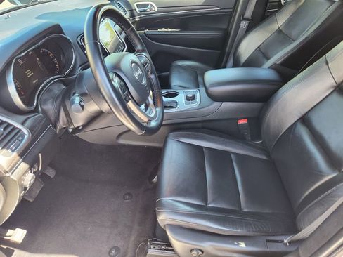 Used 2022 Jeep Grand Cherokee Limited AWD/4WD image 13