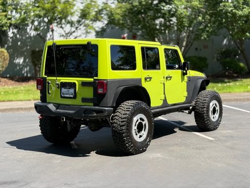 Used 2016 Jeep Wrangler Unlimited Rubicon AWD/4WD image 3