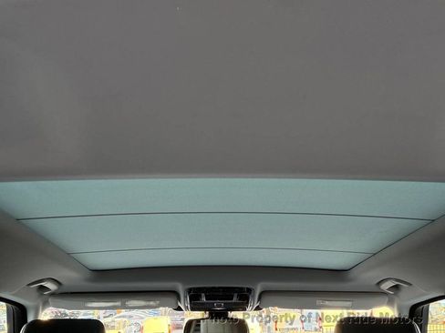 Used 2016 Land Rover Range Rover Sport SE image 24