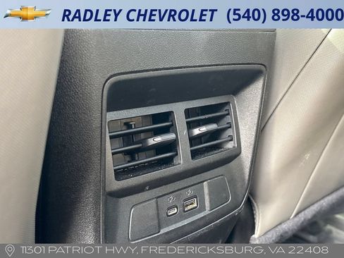 Used 2024 Chevrolet Colorado ZR2 w/ Technology Package AWD/4WD image 7