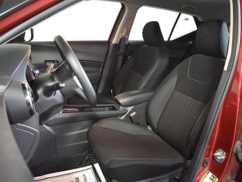 Certified 2024 Nissan Kicks SV FWD image 9