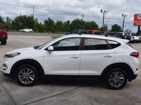 Used 2016 Hyundai Tucson SE w/ Option Group 02 FWD image 6