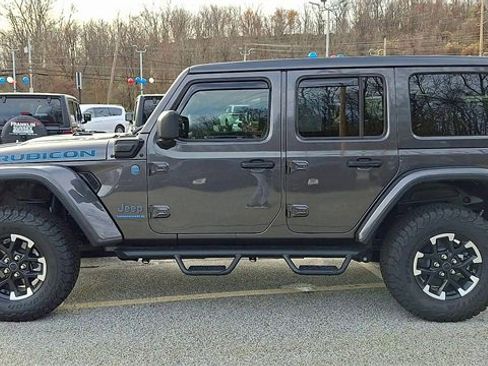 Used 2025 Jeep Wrangler Unlimited Rubicon 4xe image 5