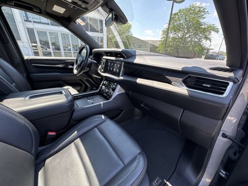 Used 2021 GMC Yukon Denali AWD/4WD image 30