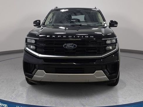 Used 2025 Ford Expedition Max Platinum AWD/4WD image 3