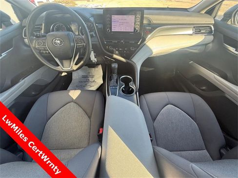 Used 2022 Toyota Camry LE image 13