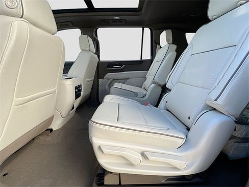 New 2026 GMC Yukon XL Denali w/ Sun & Power Step Package image 17