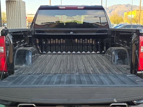 Used 2019 Chevrolet Silverado 1500 LT Trail Boss w/ Convenience Package image 9