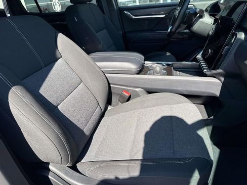 Certified 2025 GMC Acadia Elevation image 10