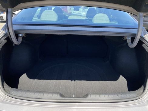 Used 2025 Hyundai Elantra SEL FWD image 19