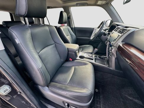Used 2022 Toyota 4Runner Limited RWD image 33