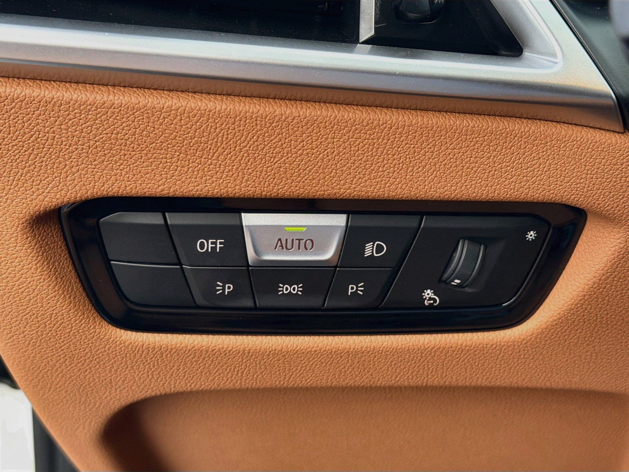 New 2026 BMW 330i Sedan RWD image 36