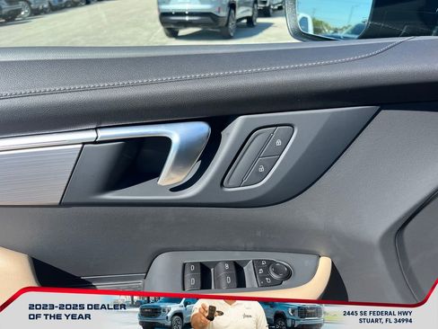 New 2026 Buick Enclave Preferred image 23