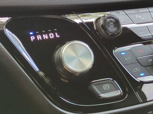 New 2026 Chrysler Voyager LX image 31