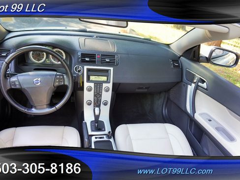 Used 2013 Volvo C70 T5 FWD image 2