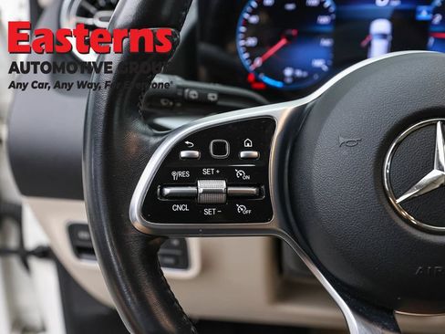 Used 2022 Mercedes-Benz GLA 250 4MATIC w/ Premium Package Lite image 15
