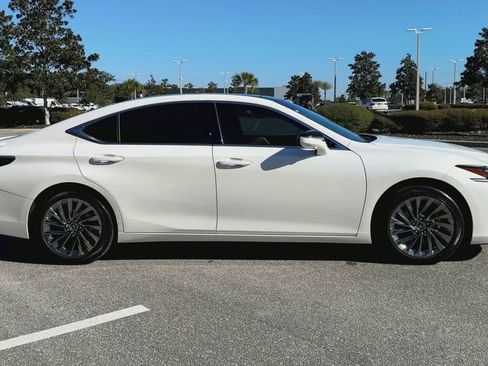 Used 2024 Lexus ES 350 Ultra Luxury image 9