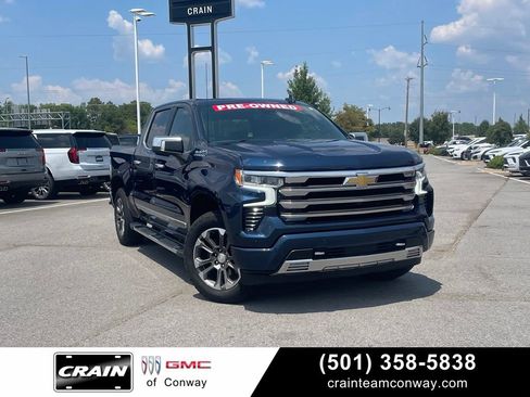 Used 2022 Chevrolet Silverado 1500 High Country w/ High Country Premium Package AWD/4WD image 1