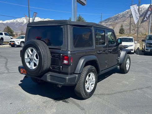 Used 2019 Jeep Wrangler Unlimited Sport S AWD/4WD image 10