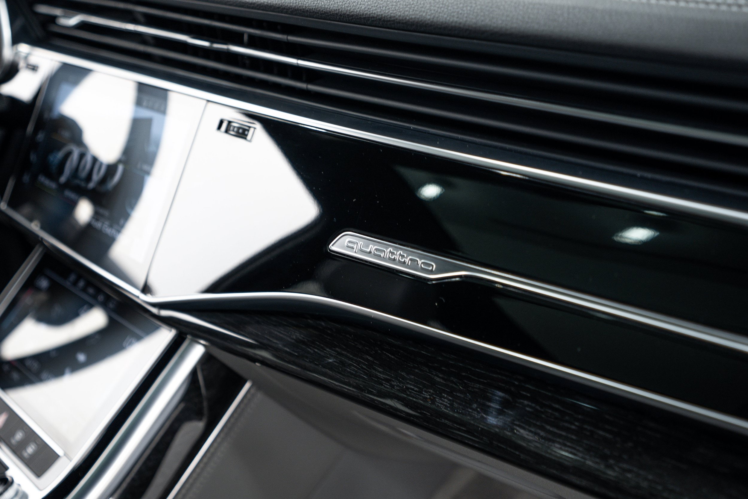 Certified 2023 Audi Q7 2.0T Premium Plus w/ Premium Plus Package AWD/4WD image 9