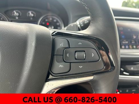 Used 2023 Buick Enclave Essence w/ Sport Touring Edition FWD image 18