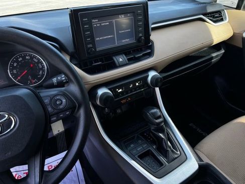 Used 2019 Toyota RAV4 LE image 36