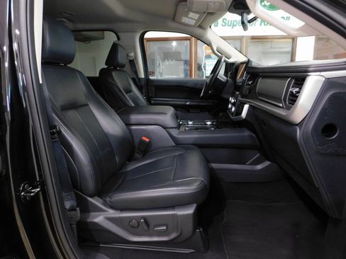 Used 2024 Ford Expedition XLT image 93