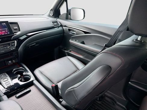 Used 2023 Honda Ridgeline Black Edition image 22