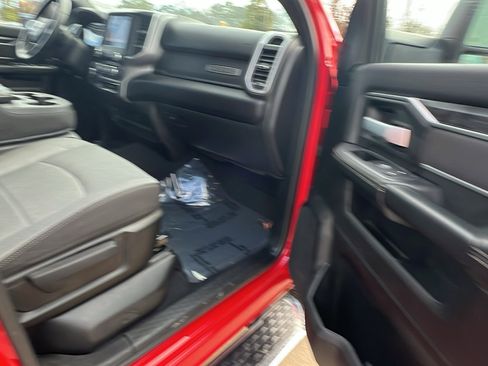 Used 2024 RAM 2500 Big Horn w/ Bed Utility Group image 18