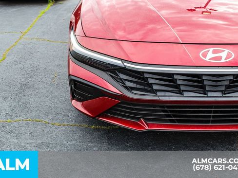 Used 2025 Hyundai Elantra Sport FWD image 10