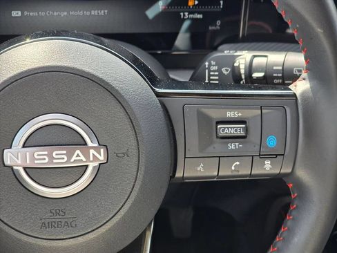 Used 2025 Nissan Kicks SR FWD image 16