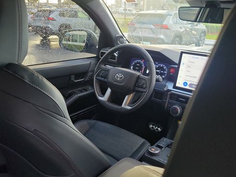 Used 2025 Toyota 4Runner Limited image 14