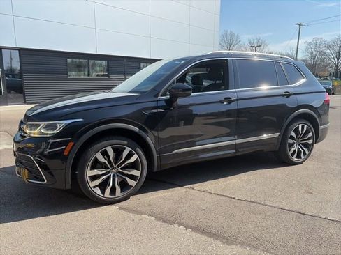 Used 2022 Volkswagen Tiguan SEL R-Line image 6