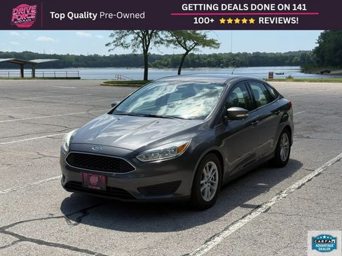 Used 2016 Ford Focus SE w/ SE Power Seat Package FWD image 1