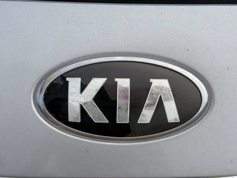 Used 2017 Kia Forte LX FWD image 9
