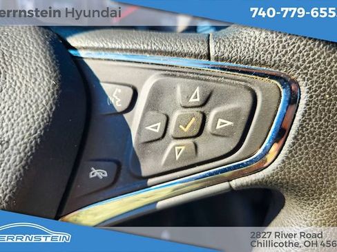 Used 2018 Chevrolet Cruze LT w/ Convenience Package FWD image 16