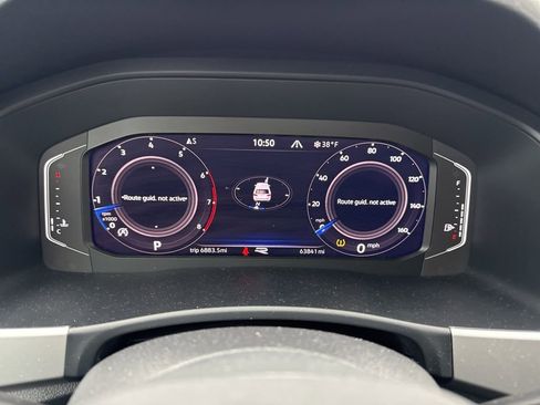 Used 2023 Volkswagen Atlas SEL R-Line image 30