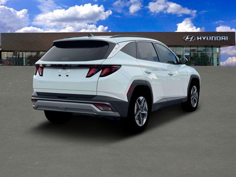 Used 2026 Hyundai Tucson SEL Plus FWD image 6