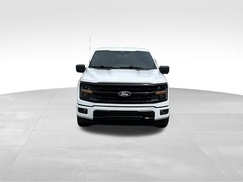 Used 2024 Ford F150 XLT w/ XLT Black Appearance Package RWD image 9