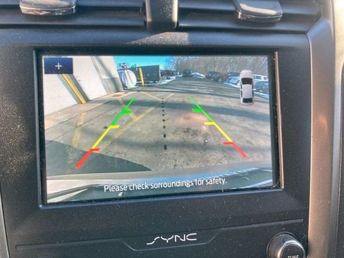 Used 2019 Ford Fusion SE image 26