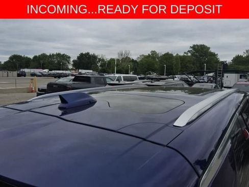 Used 2026 Cadillac Vistiq Premium Luxury AWD/4WD image 14
