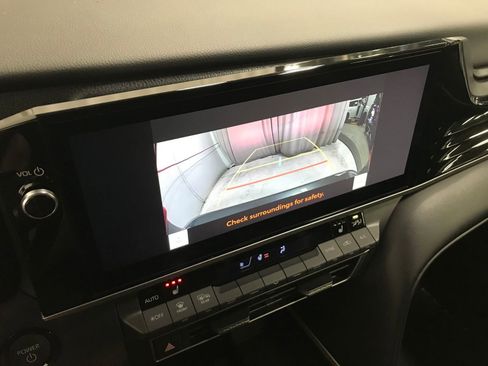 Used 2025 Toyota Camry XSE FWD image 21