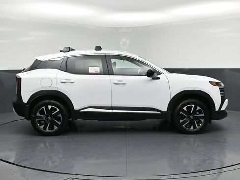New 2026 Nissan Kicks SV w/ Cold Weather Package AWD/4WD image 24