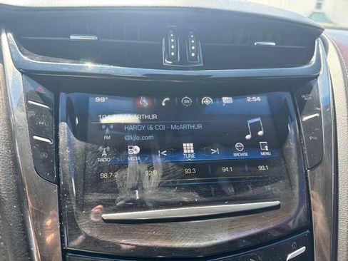 Used 2017 Cadillac CTS Luxury RWD image 10