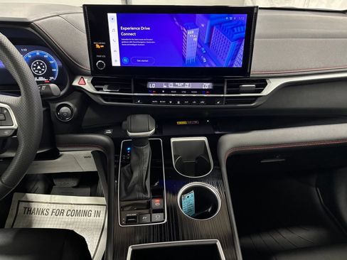 Used 2025 Toyota Sienna XSE FWD image 25